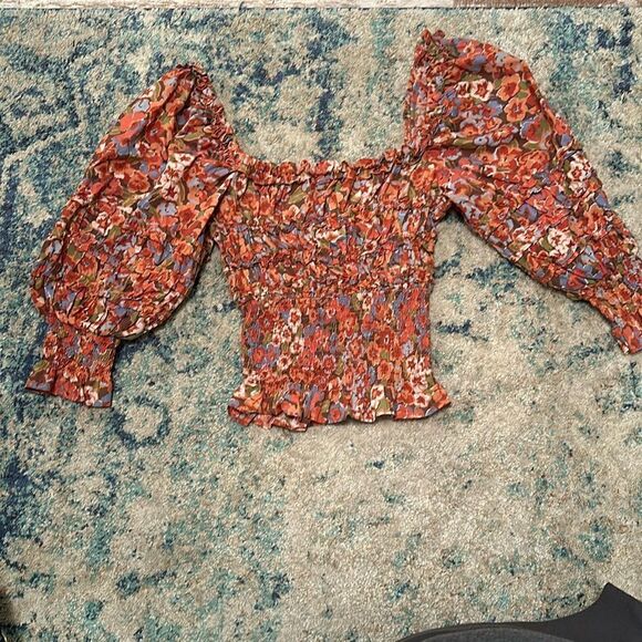 House of Harlow 1960 Smocked Balloon Sleeve Top size XS - Picture 1 of 5